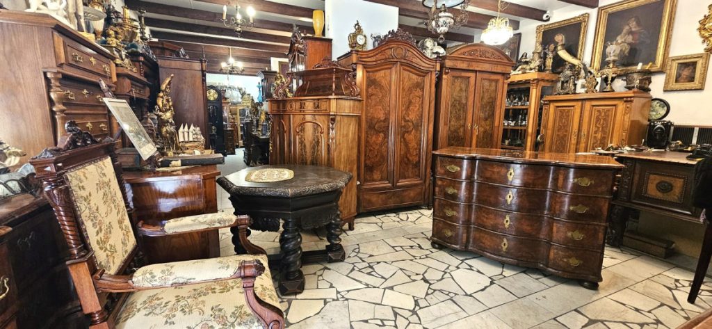 Antykwariat – miejsce, w którym historia spotyka się z codziennością