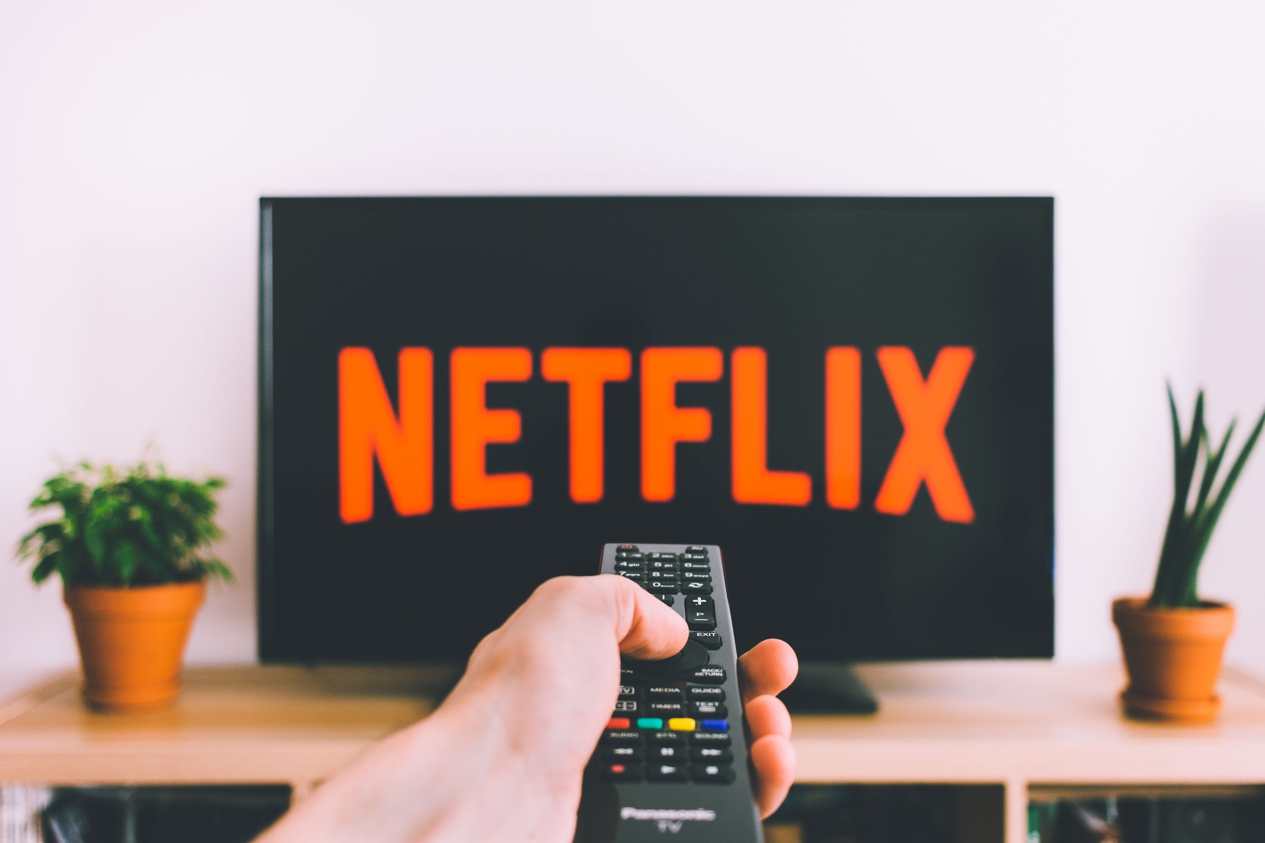 Pakiety Netflix: Kompletny przewodnik. Jak nie przepłacać i wybrać idealną jakość obrazu?